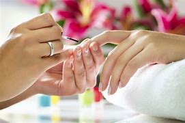 Học Làm Nail Hết Bao Nhiêu Tiền